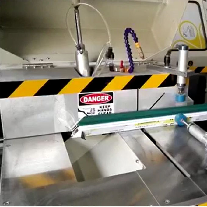 Upvc Doors And Windows Machines Aluminum 3 Axis Cnc Upvc Door And Windows Making Machine 0