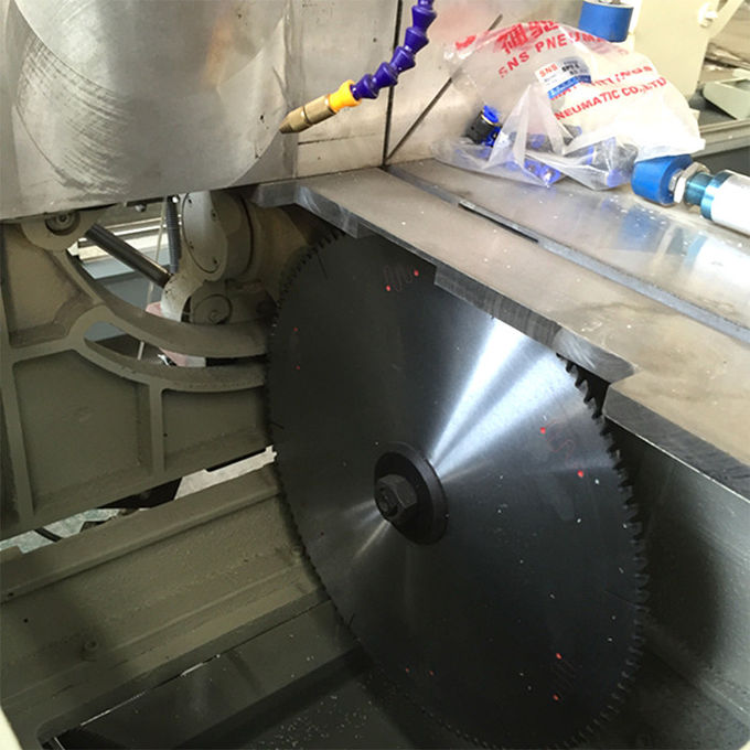 Upvc Doors And Windows Machines Aluminum 3 Axis Cnc Upvc Door And Windows Making Machine 2